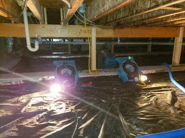 Crawlspace Water Removal in Beaumont